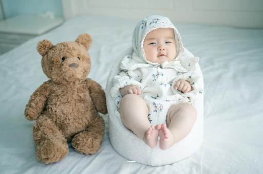 阜宁宝宝吃不饱母乳的症状